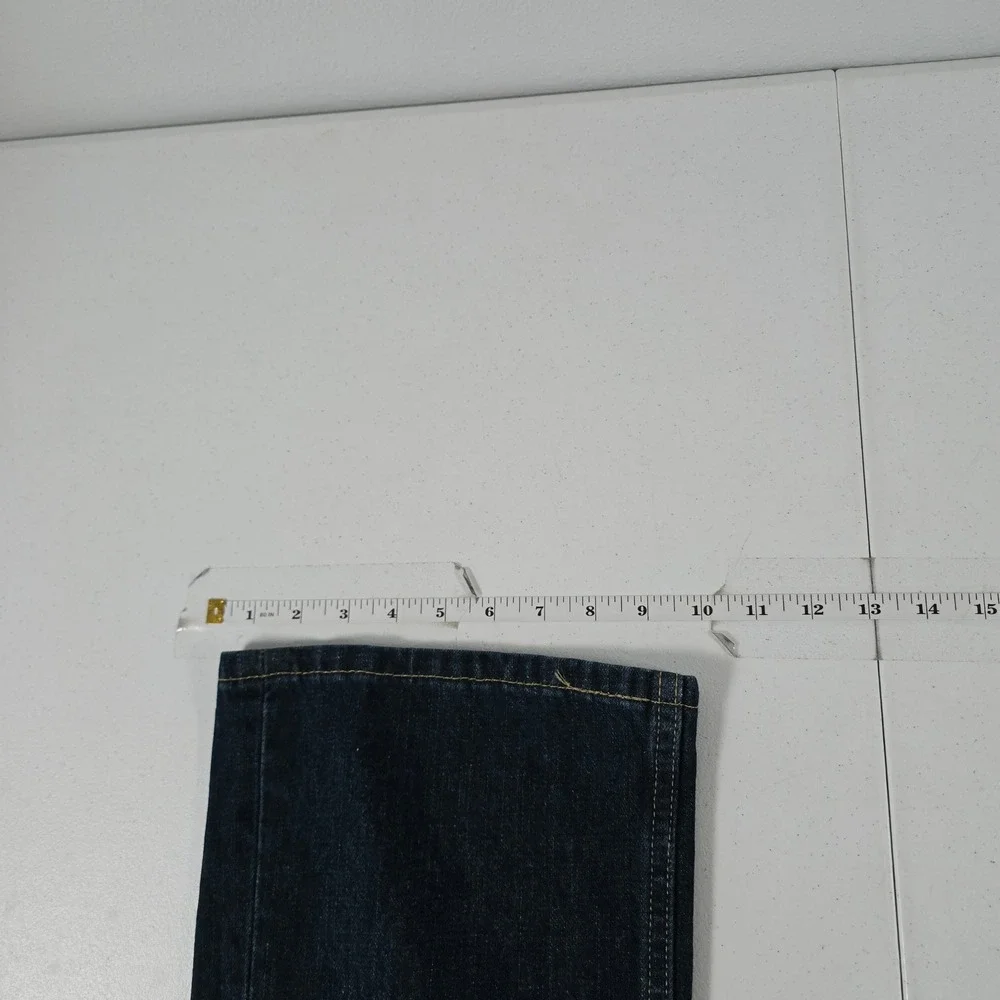 Levis levis 527